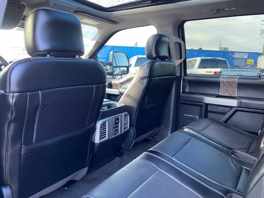 Used 2017 Ford F250 Lariat w/ Lariat Ultimate Package AWD/4WD image 16