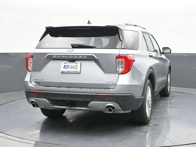 Used 2022 Ford Explorer Limited w/ Equipment Group 301A AWD/4WD image 13