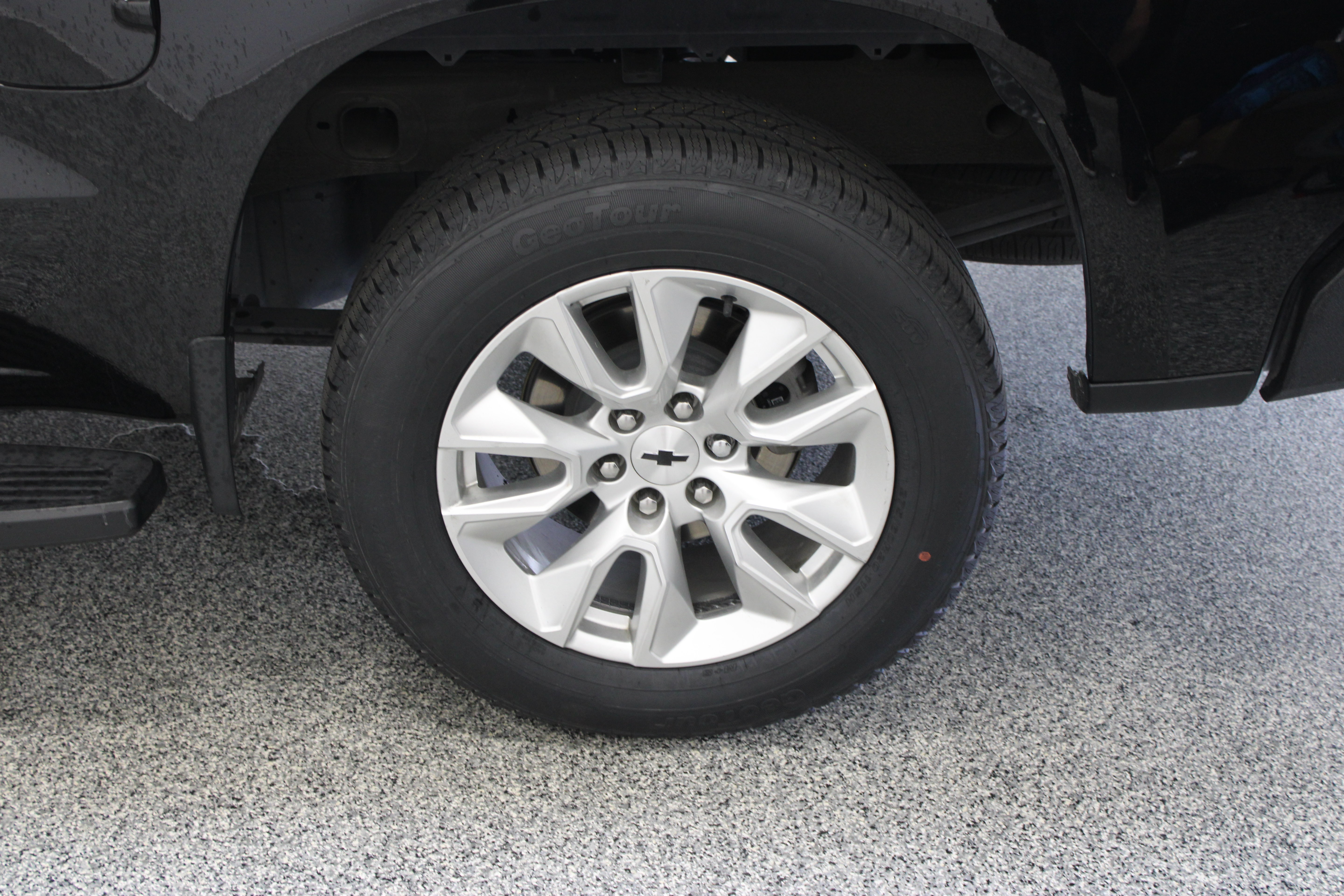 Used 2024 Chevrolet Silverado 1500 Custom RWD image 11