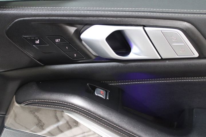 Used 2019 BMW X7 xDrive50i w/ Dynamic Handling Package image 29