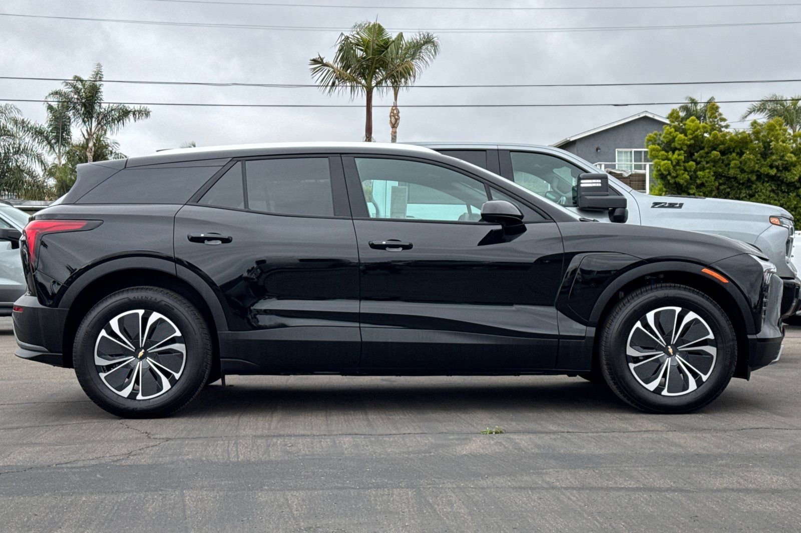 New 2025 Chevrolet Blazer EV LT image 3