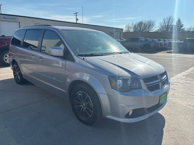 Used 2017 Dodge Grand Caravan GT FWD image 4