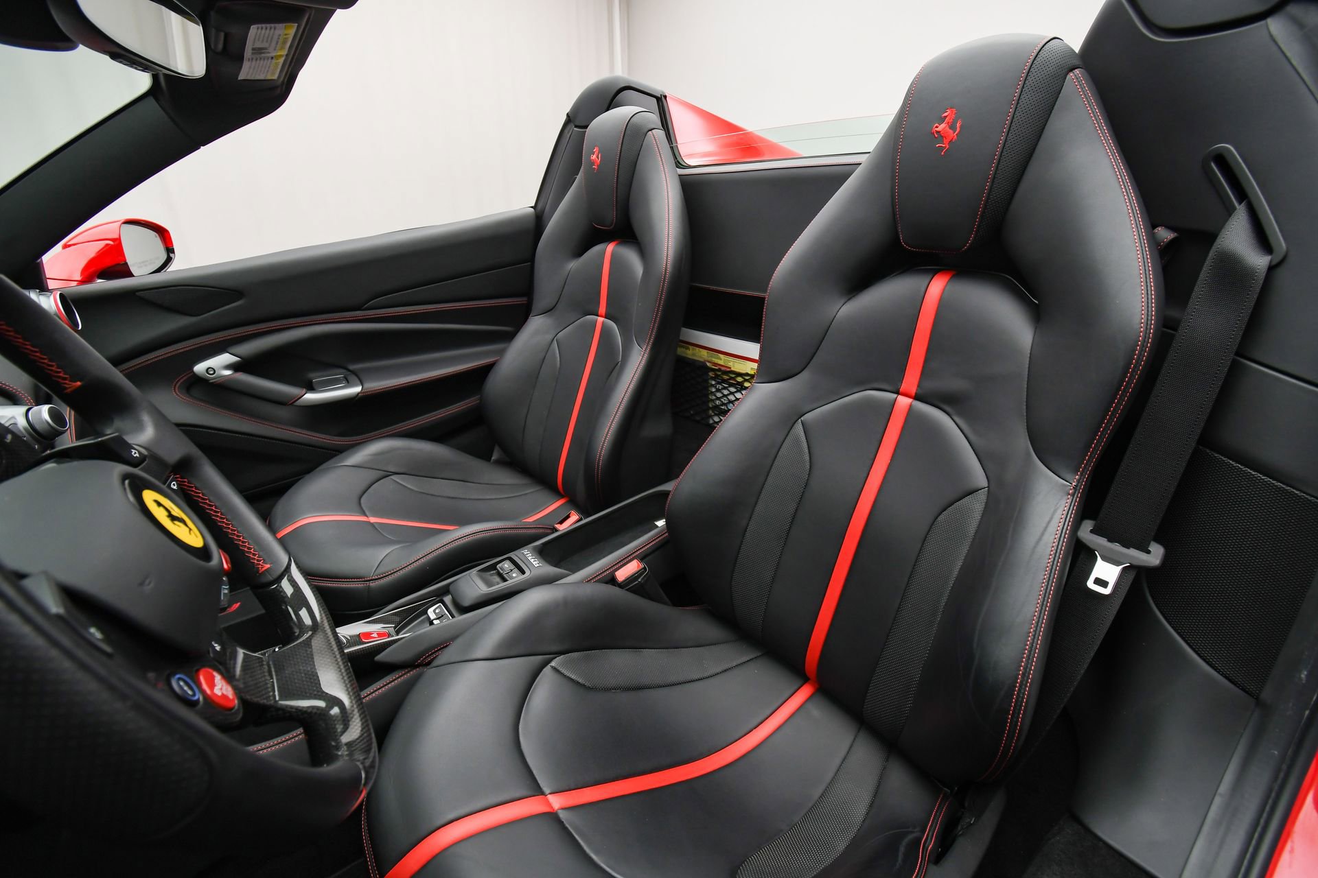 Used 2021 Ferrari F8 Tributo image 52