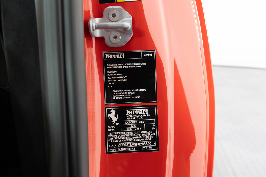 Used 2023 Ferrari 812 Competizione RWD image 41