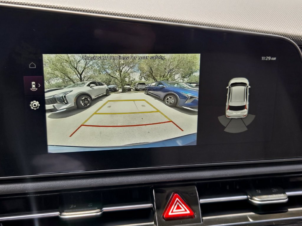 New 2026 Kia Niro EX FWD image 11
