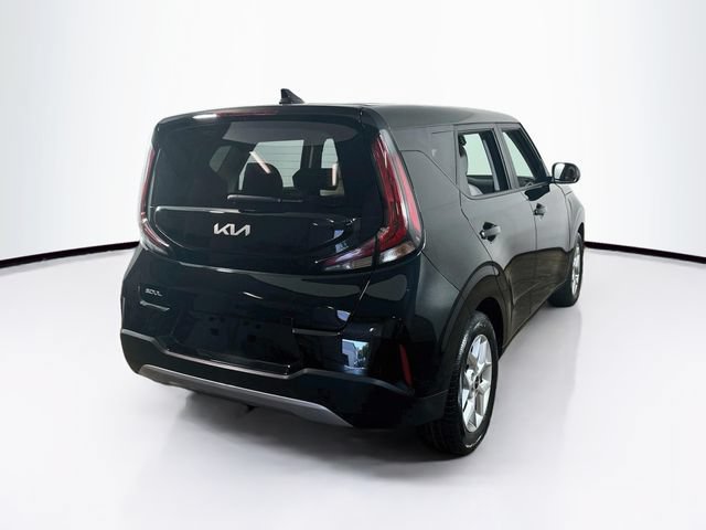 Used 2023 Kia Soul LX w/ LX Technology Package FWD image 9