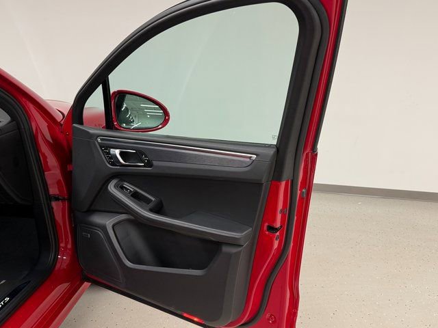Certified 2022 Porsche Macan GTS image 35