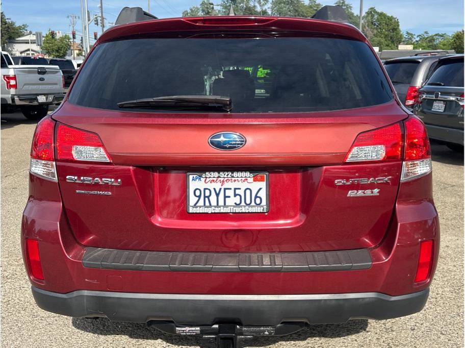 Used 2011 Subaru Outback 2.5i Limited AWD/4WD image 6