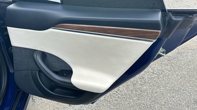 Used 2021 Tesla Model S Plaid image 12