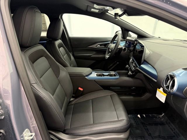 New 2026 Chevrolet Equinox EV LT FWD image 19