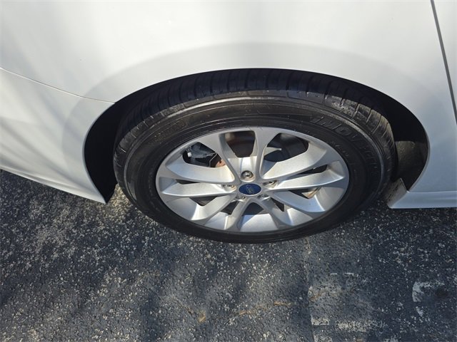 Used 2020 Ford Fusion SE image 8