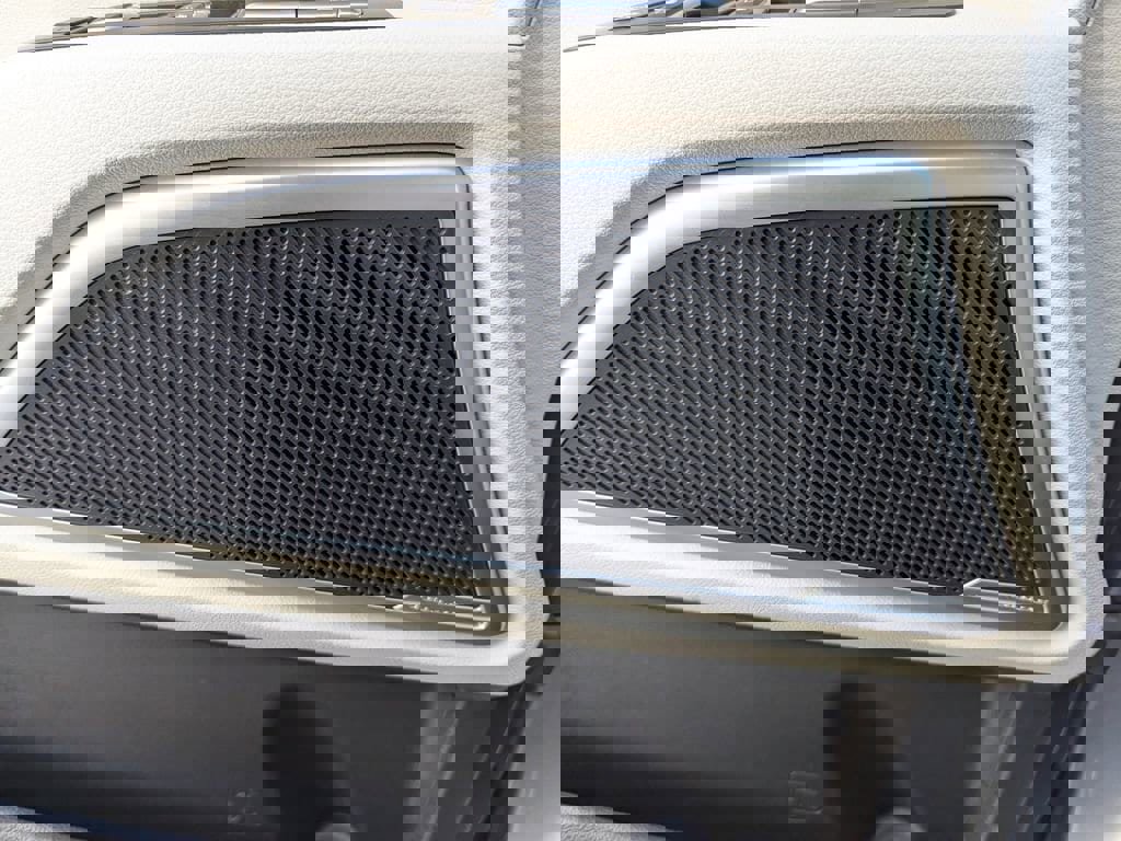 Certified 2023 Kia Telluride EX w/ EX Captain's Chair Package image 17