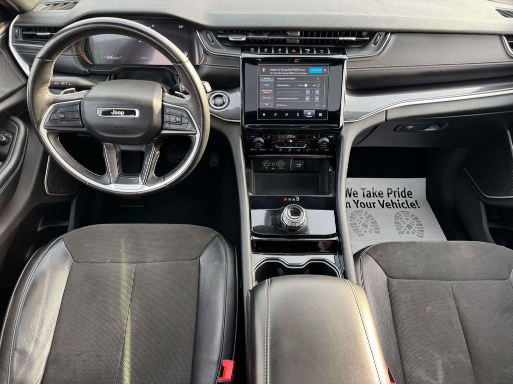 Used 2022 Jeep Grand Cherokee Altitude image 15