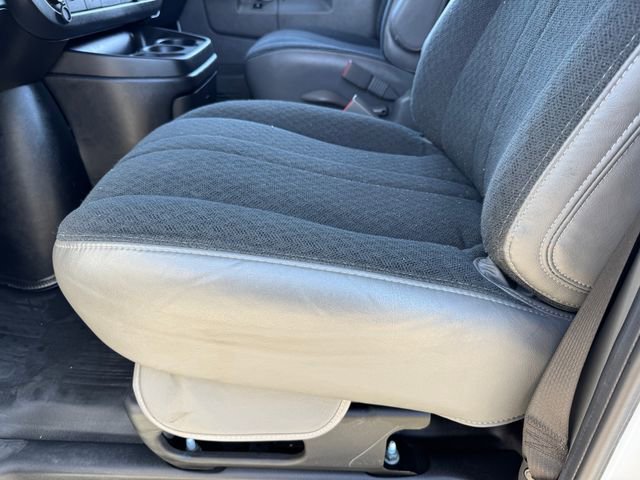 Used 2024 GMC Savana 2500 w/ Driver Convenience Package RWD image 16