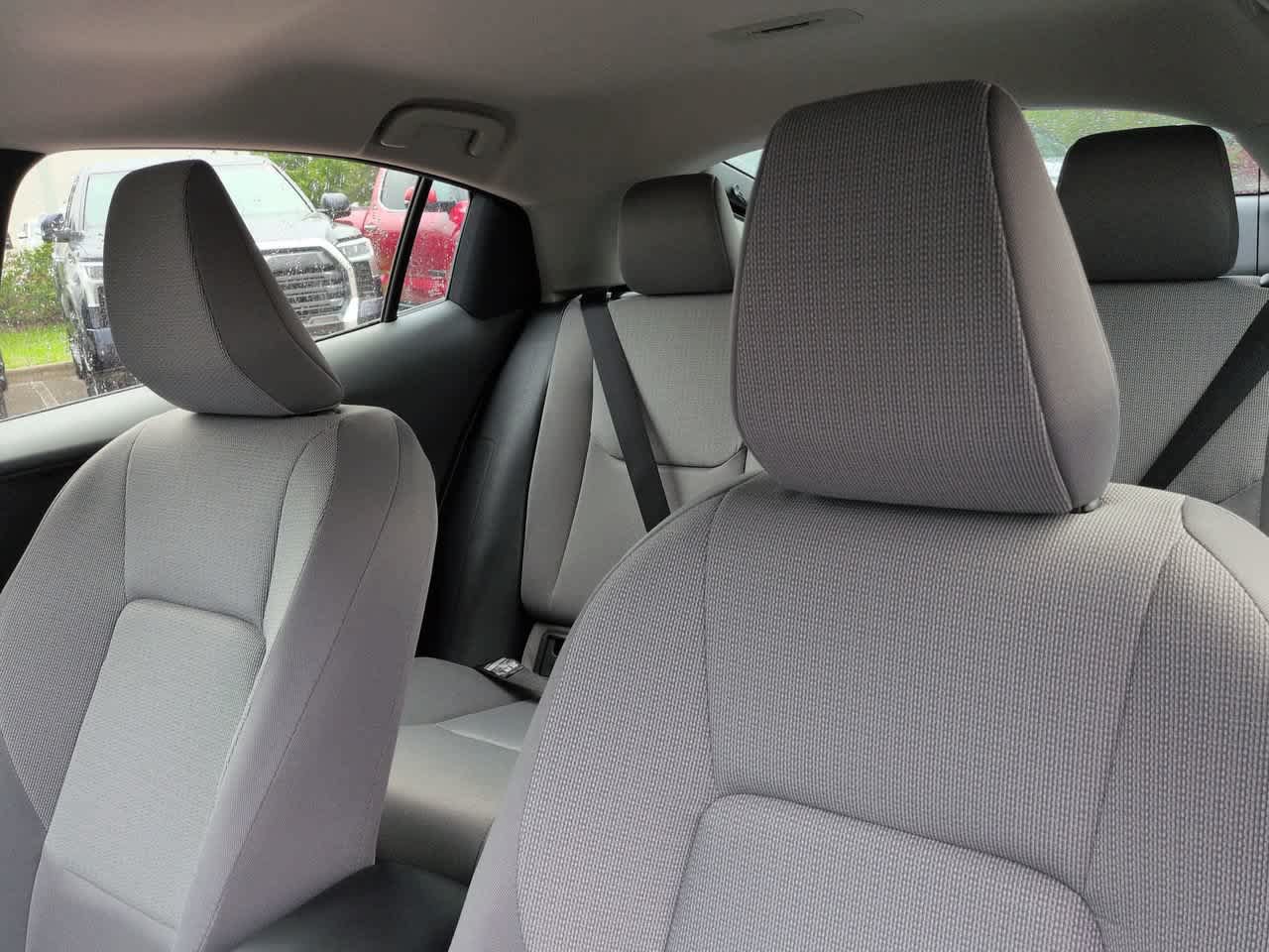 New 2026 Toyota Prius LE FWD image 8