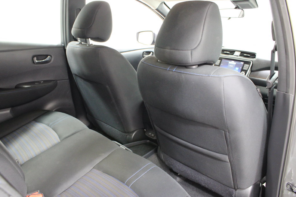 Used 2025 Nissan Leaf S FWD image 19