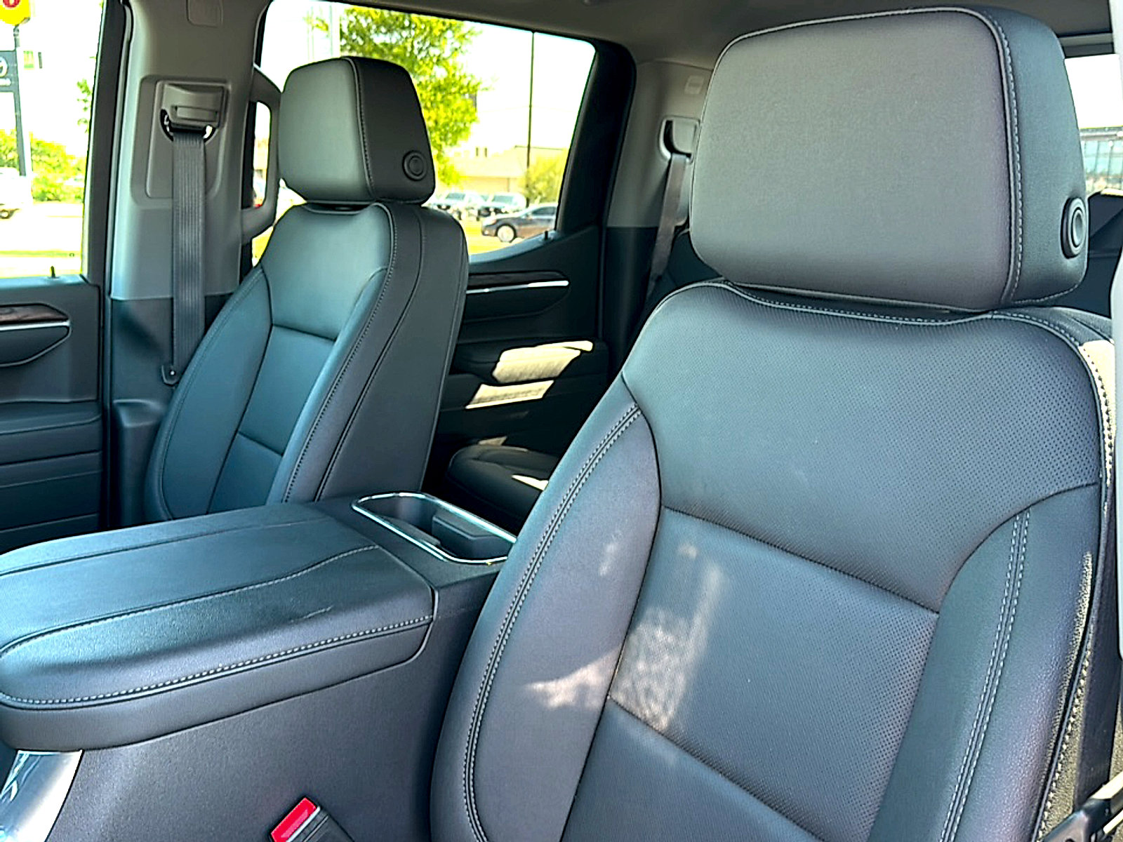 Used 2026 GMC Sierra 1500 SLT AWD/4WD image 14