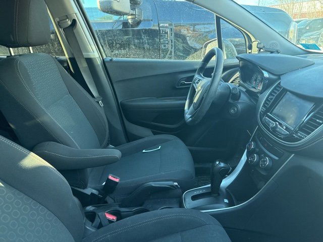 Used 2020 Chevrolet Trax LS w/ Tint and Cruise Package image 4