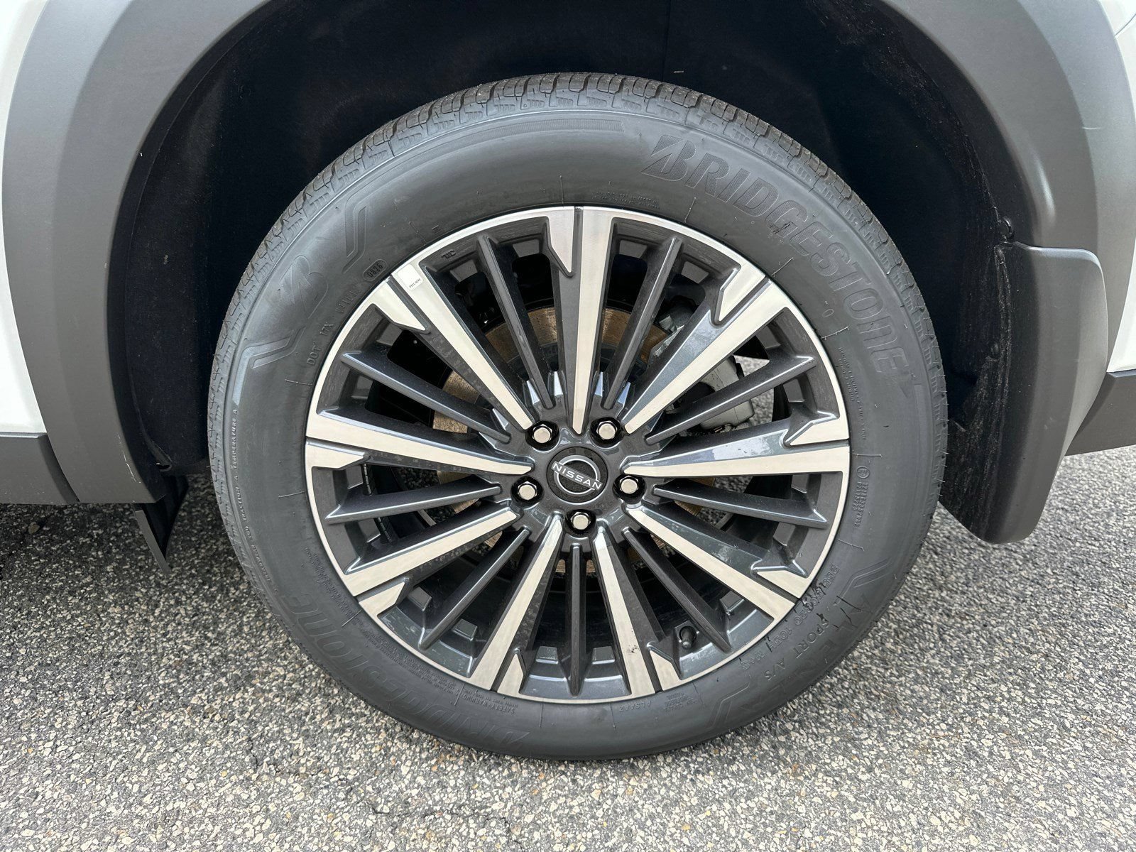 New 2026 Nissan Pathfinder Platinum FWD image 19