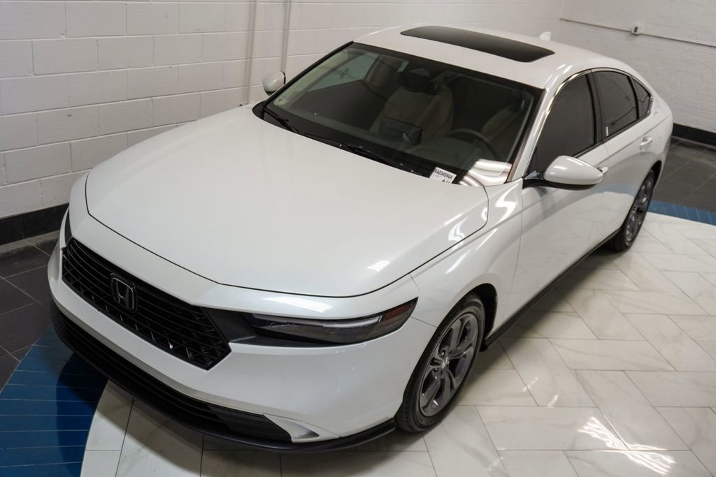 Used 2024 Honda Accord EX image 38