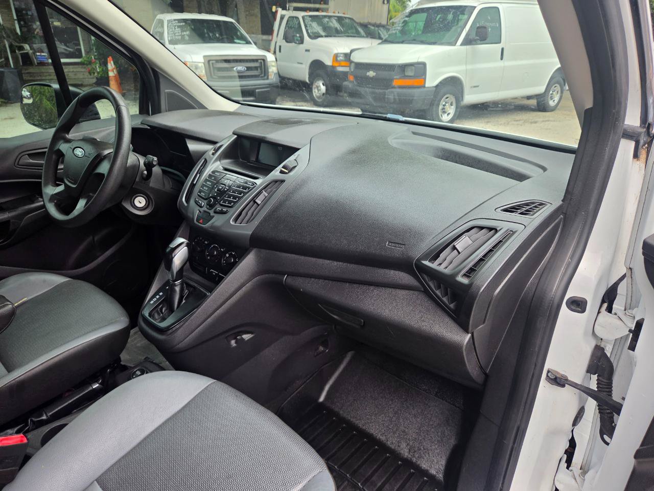 Used 2018 Ford Transit Connect XL FWD image 23