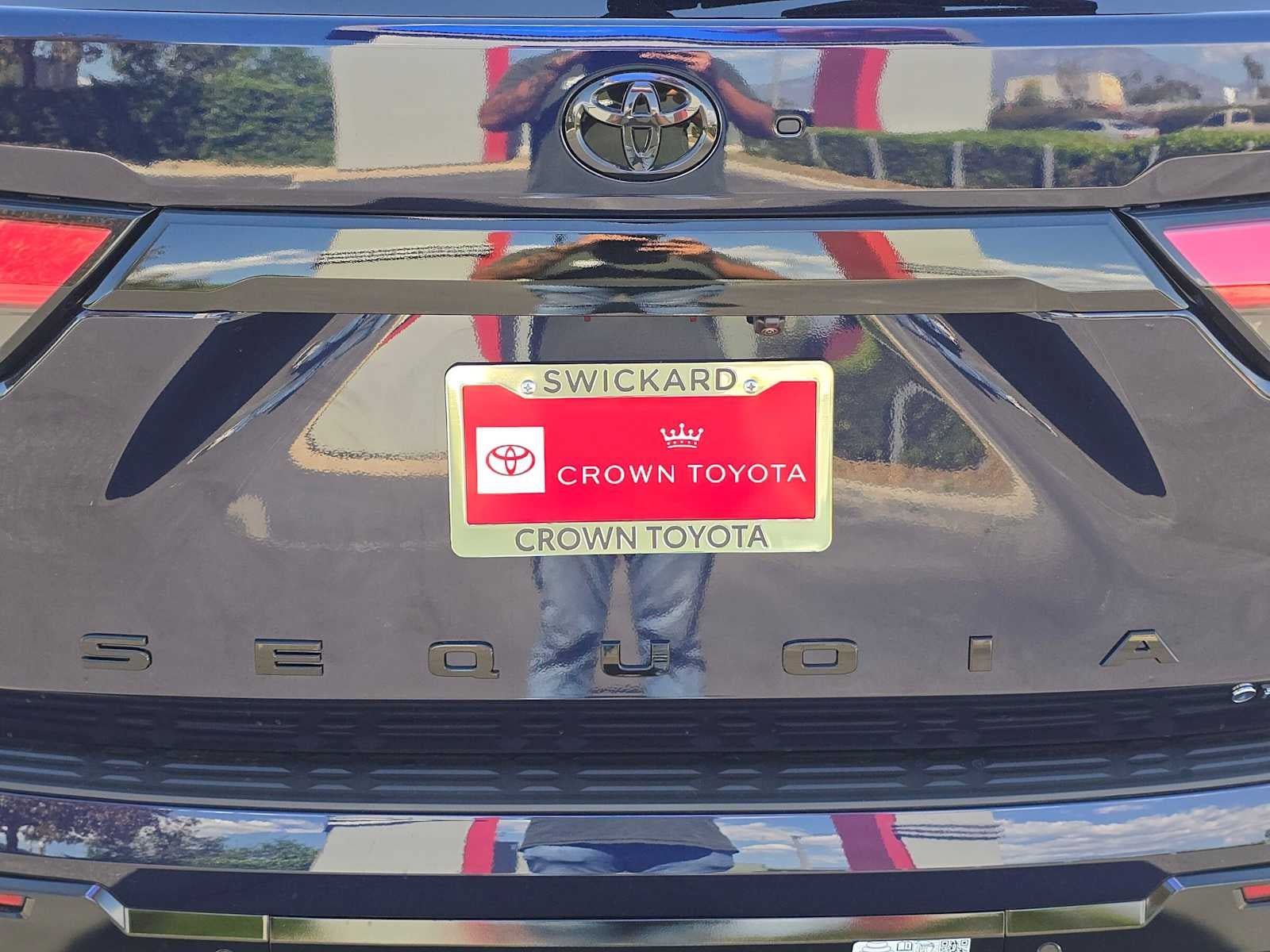 New 2026 Toyota Sequoia Platinum w/ TRD Off-Road Package AWD/4WD image 14