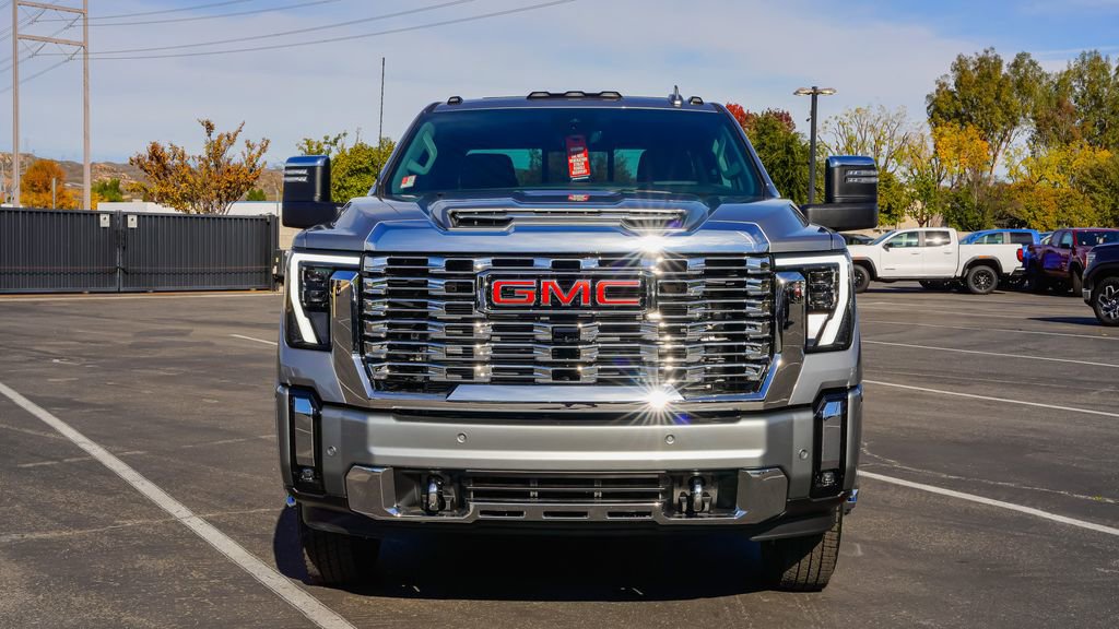 New 2026 GMC Sierra 3500 Denali w/ Denali Reserve Package image 4