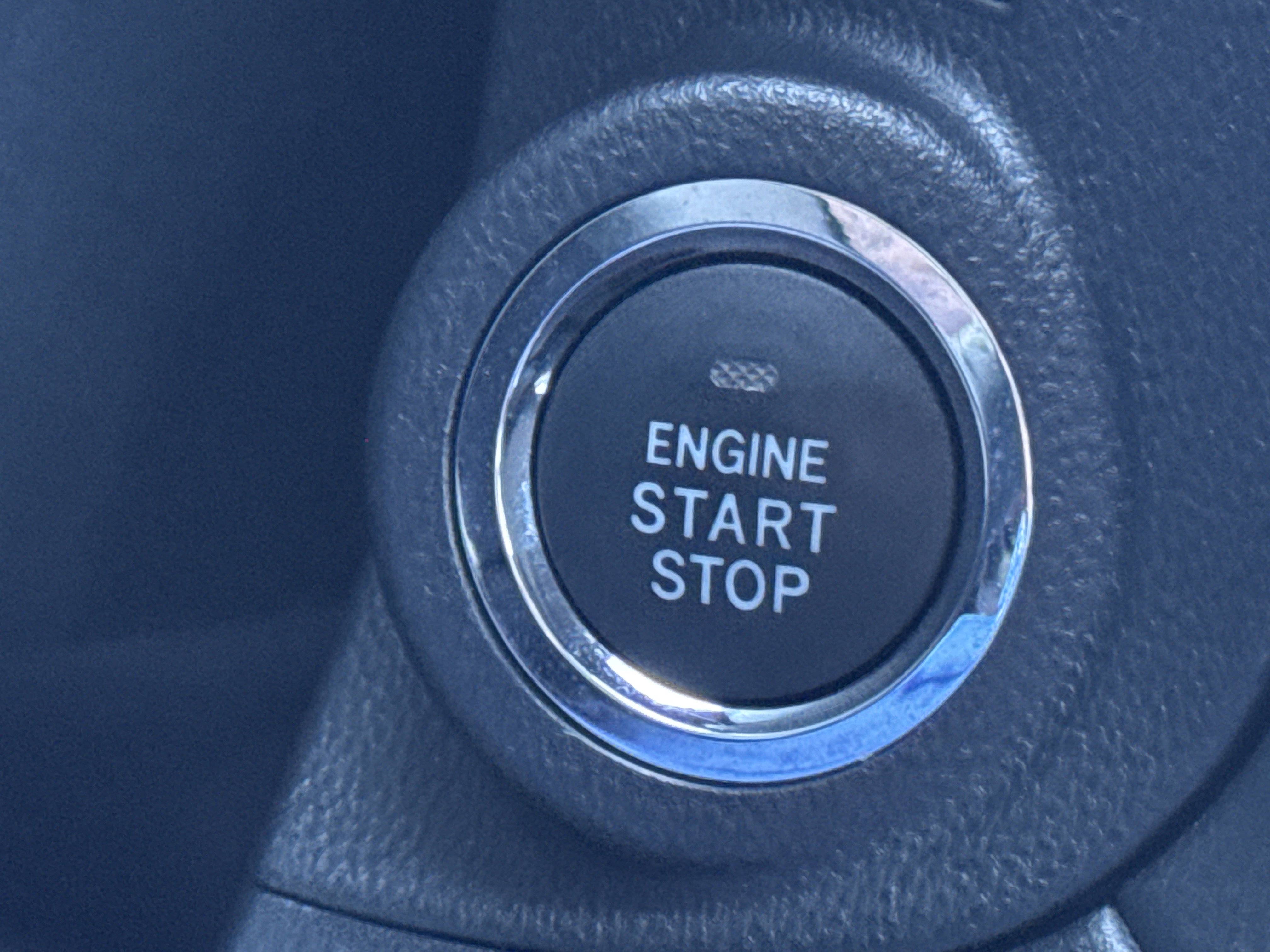 Certified 2025 Subaru Outback Premium AWD/4WD image 18