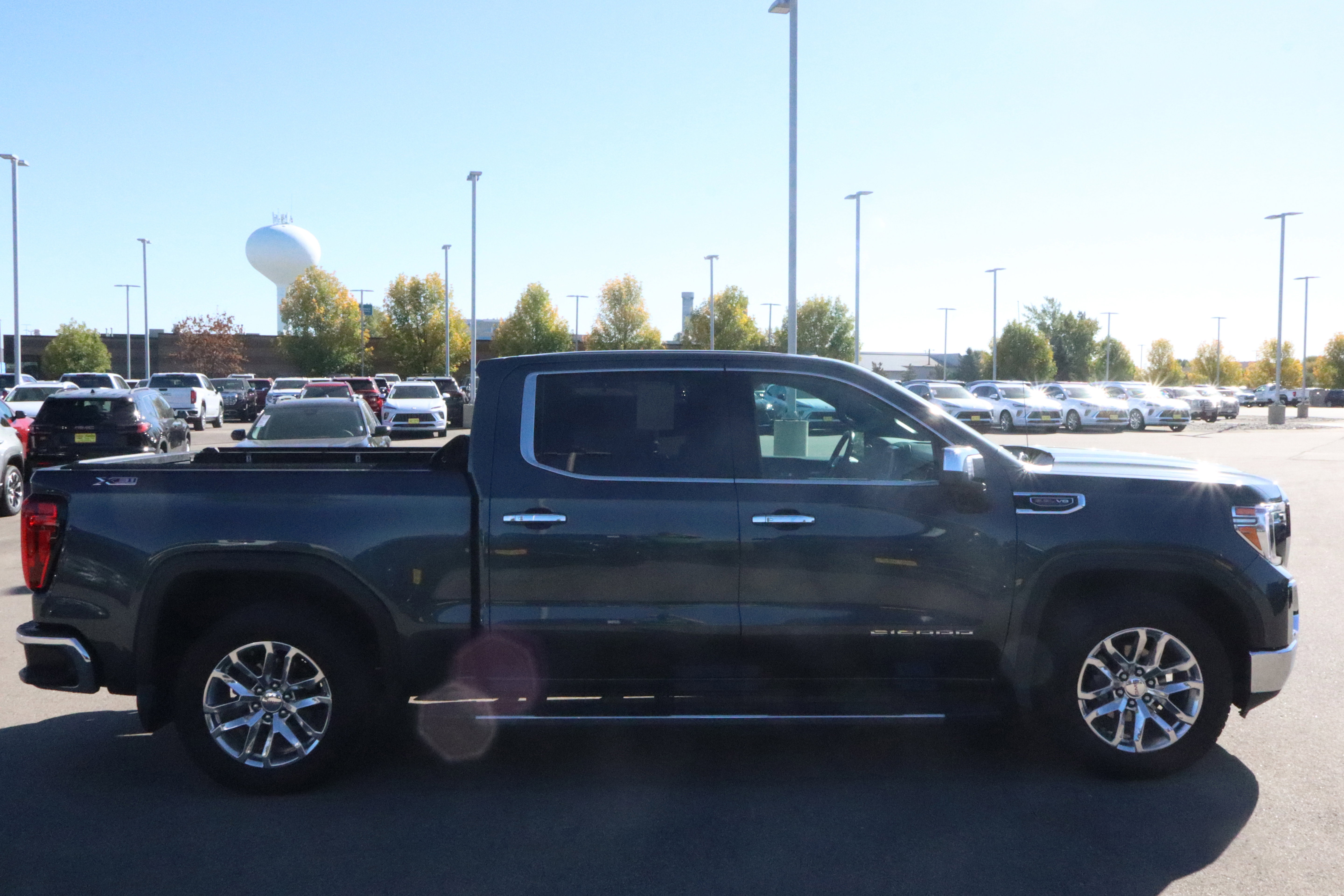 Used 2021 GMC Sierra 1500 SLT w/ SLT Premium Plus Package image 8