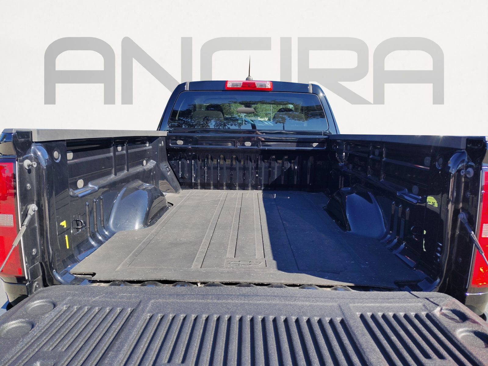 Used 2021 Chevrolet Colorado W/T w/ WT Convenience Package RWD image 13