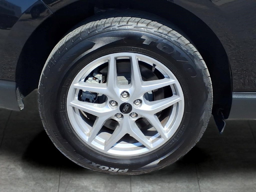 Used 2024 Ford Edge SEL AWD/4WD image 9
