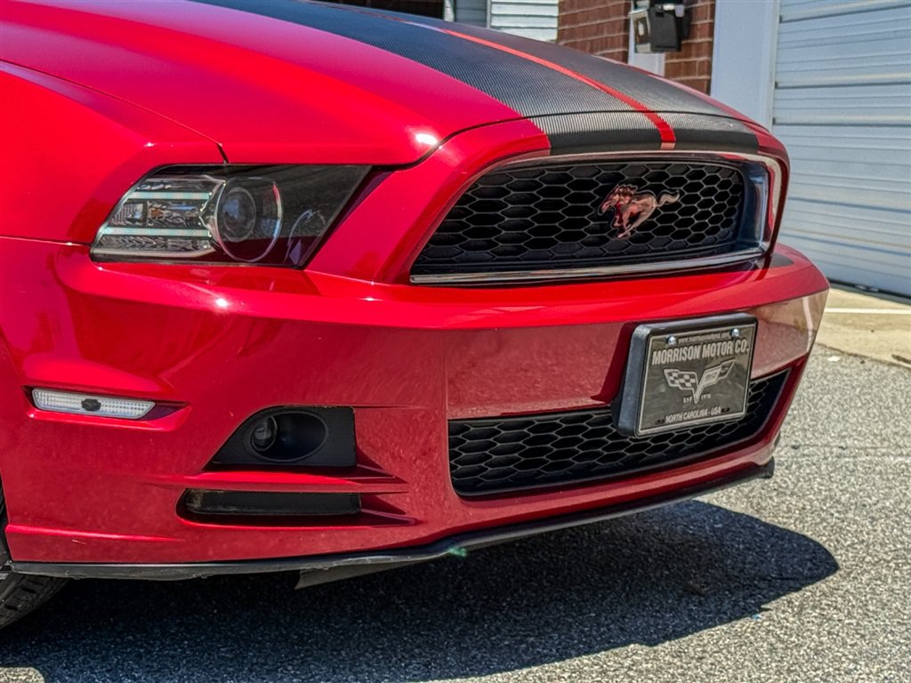 Used 2013 Ford Mustang Coupe RWD image 30