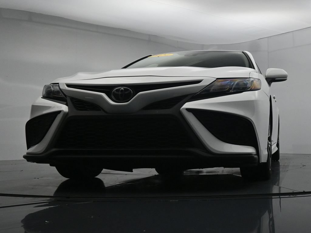 Used 2024 Toyota Camry SE FWD image 31
