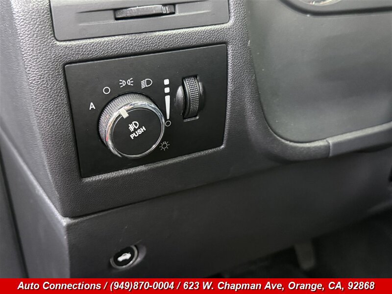 Used 2013 Dodge Challenger R/T Plus RWD image 21