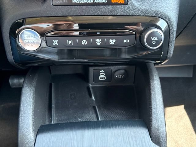 Used 2024 Ford Escape Platinum AWD/4WD image 30