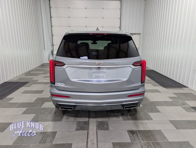 Used 2024 Cadillac XT6 Premium Luxury w/ Technology Package AWD/4WD image 3