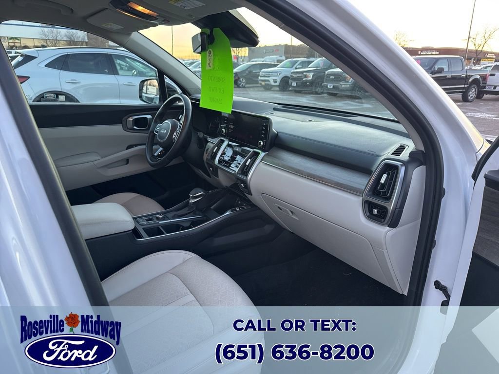 Used 2023 Kia Sorento EX image 33