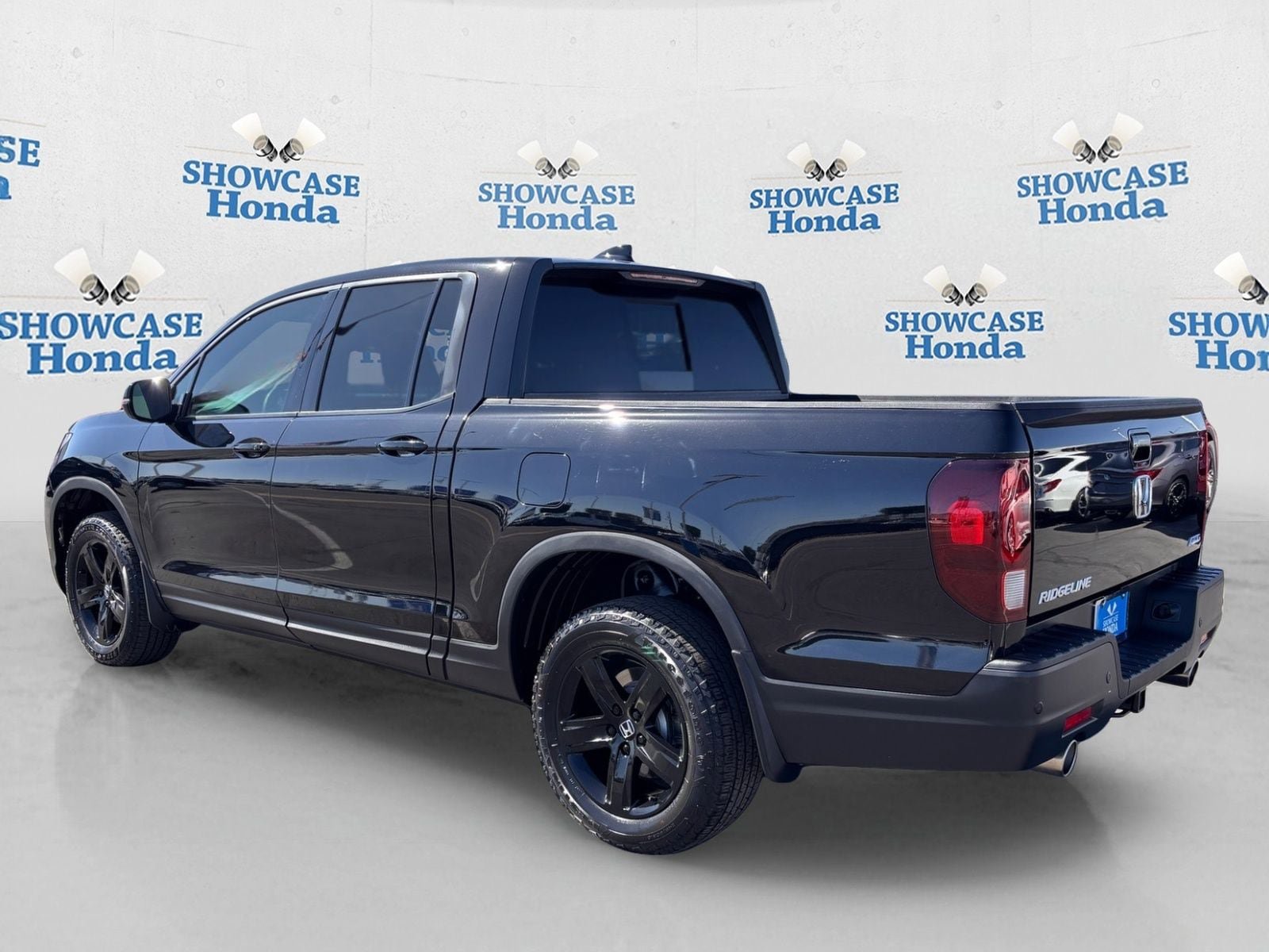 Certified 2023 Honda Ridgeline Black Edition image 5