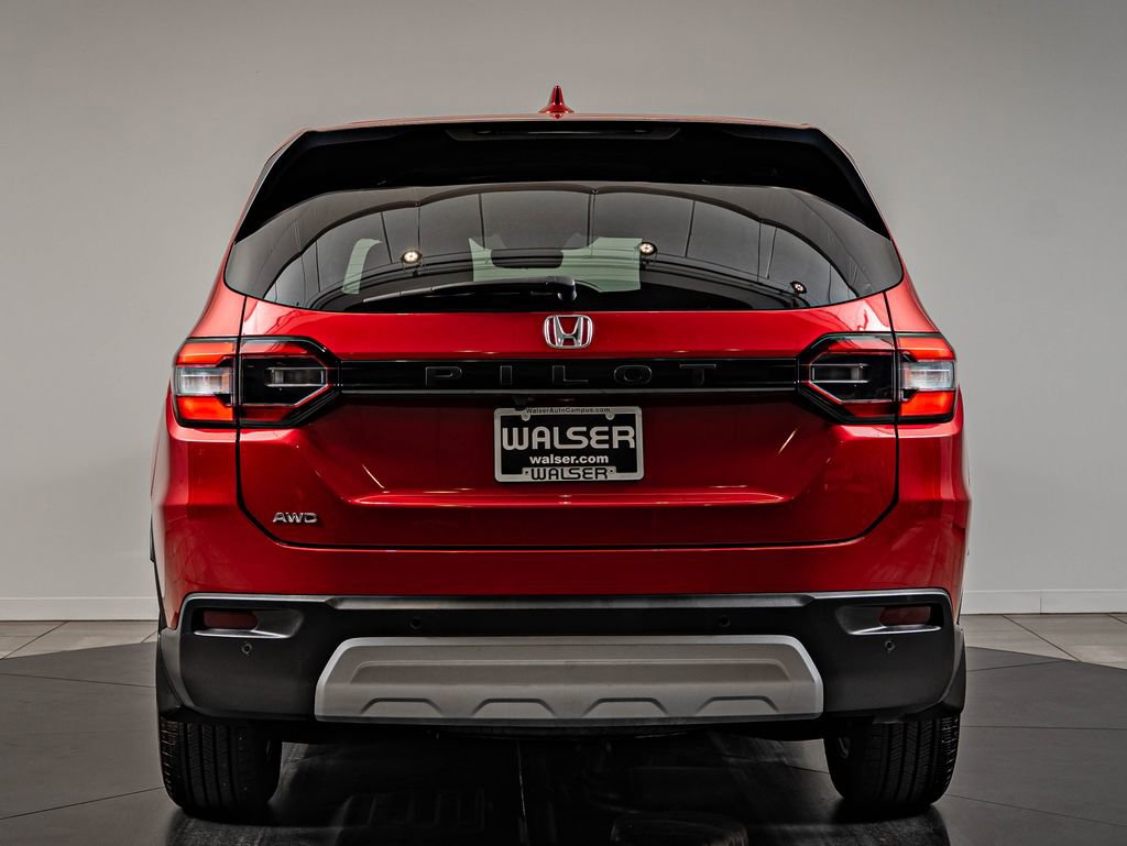 Used 2025 Honda Pilot EX-L image 6