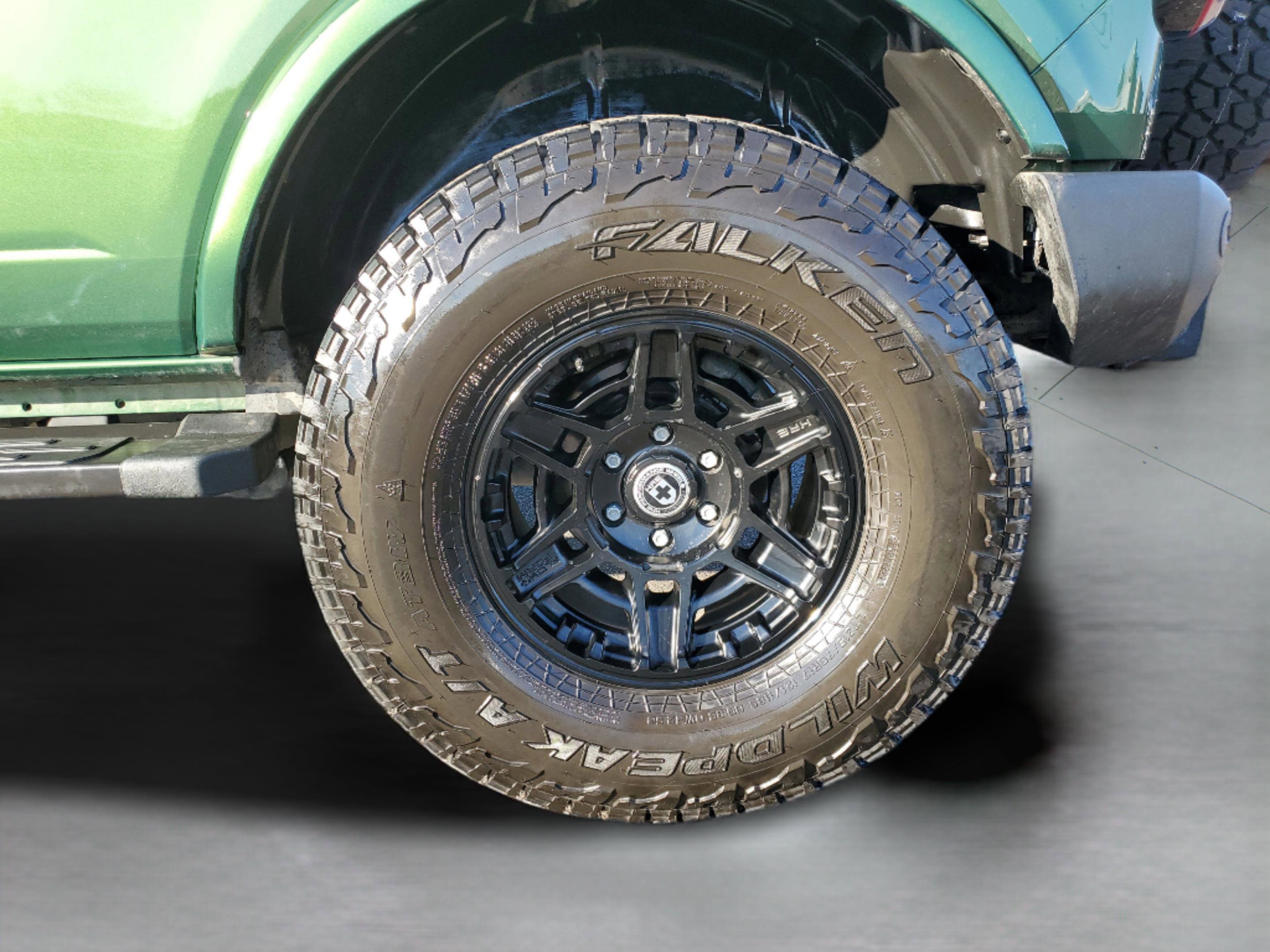 Used 2022 Ford Bronco Outer Banks image 8