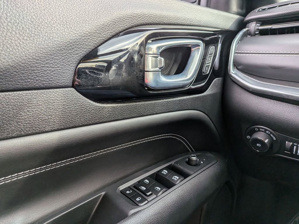 Used 2024 Jeep Compass Limited w/ High Altitude Package image 26