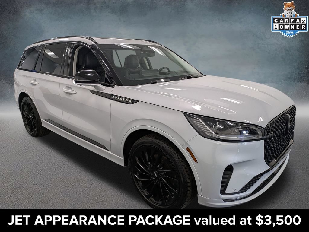 Used 2025 Lincoln Aviator Reserve w/ Equipment Group 201A AWD/4WD image 3