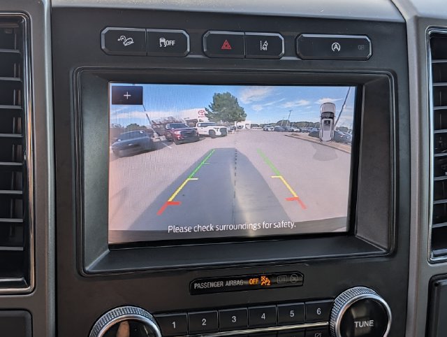 Used 2020 Ford Expedition Max XLT w/ Equipment Group 202A AWD/4WD image 18