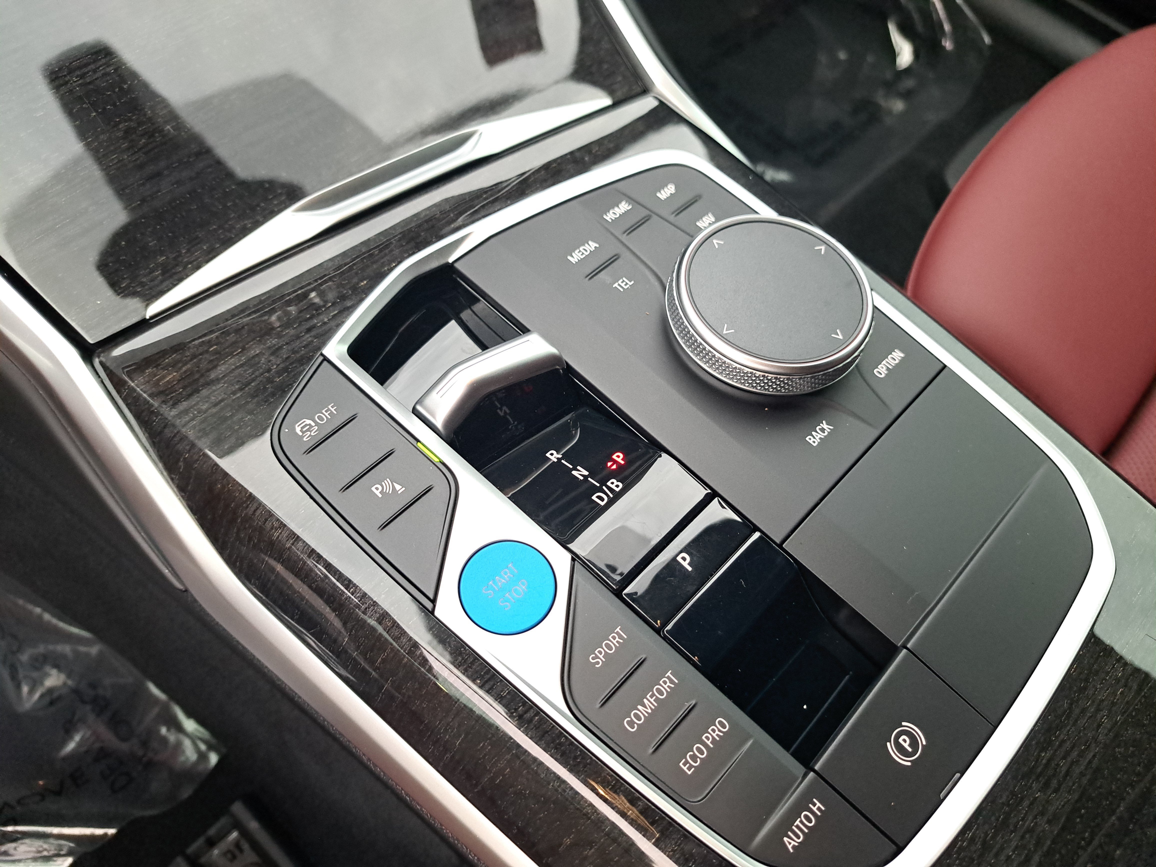Used 2024 BMW i4 eDrive35 w/ Premium Package RWD image 25
