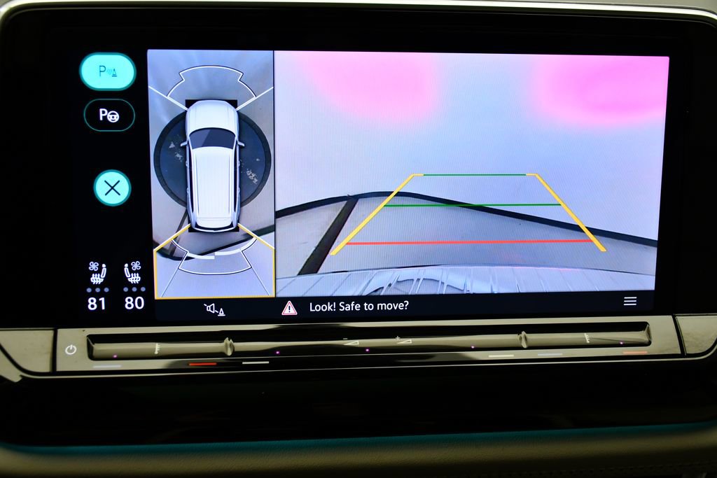 Used 2024 Volkswagen Atlas SEL Premium R-Line image 27