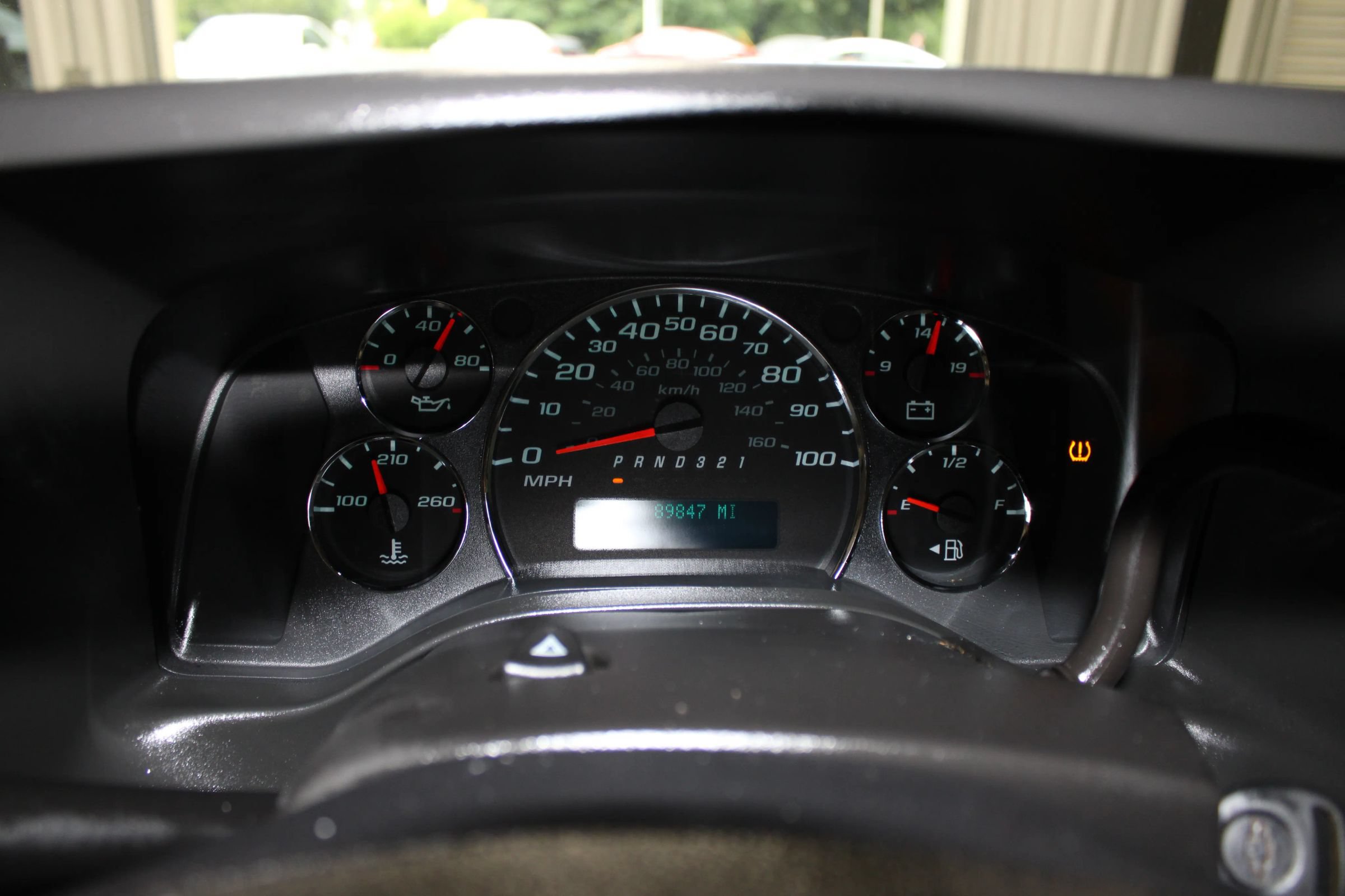 Used 2009 Chevrolet Express 1500 RWD image 11
