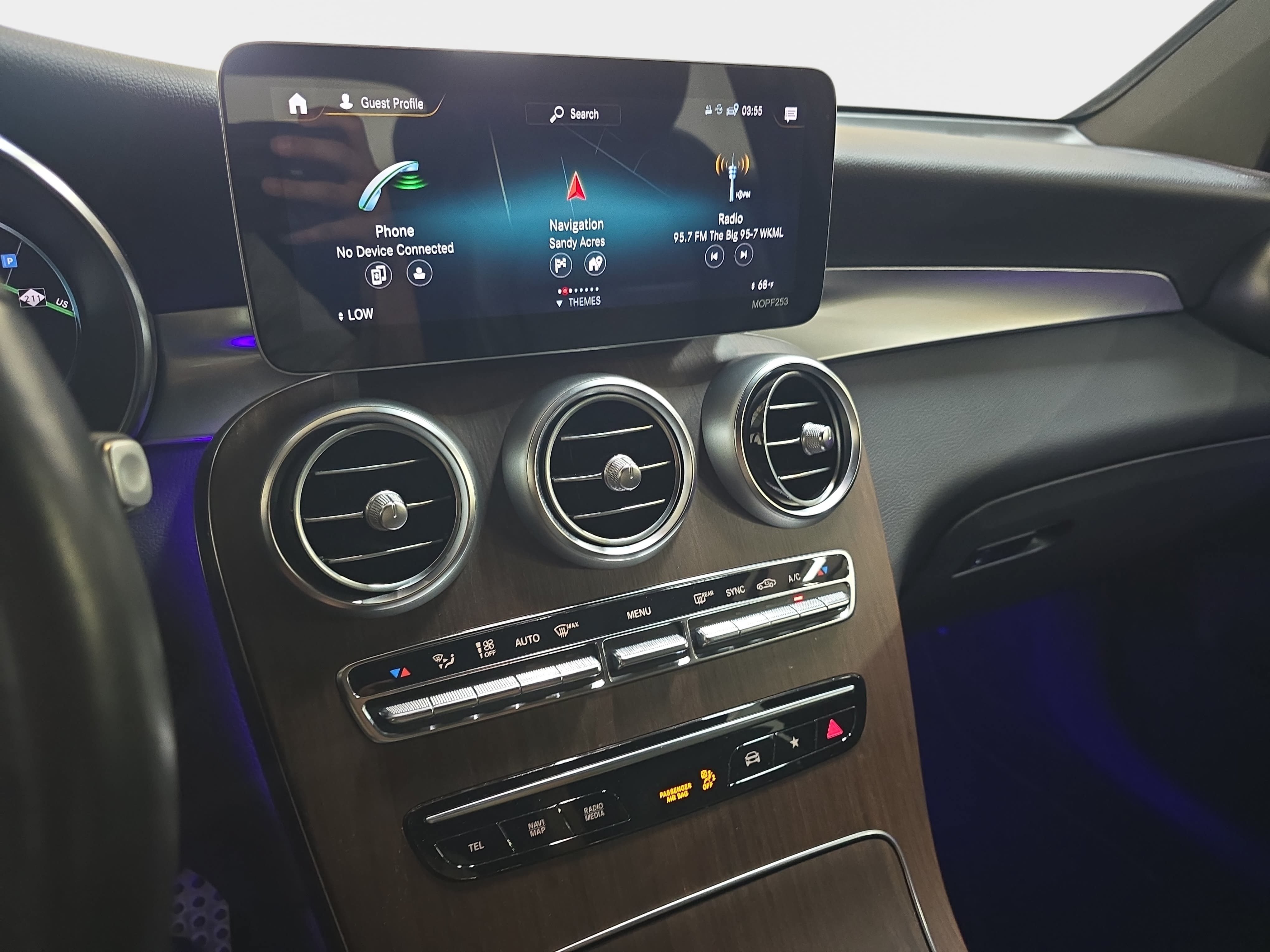 Used 2022 Mercedes-Benz GLC 300 4MATIC image 17