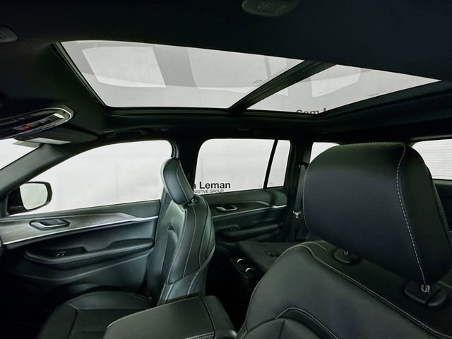 New 2025 Jeep Grand Cherokee Limited image 22