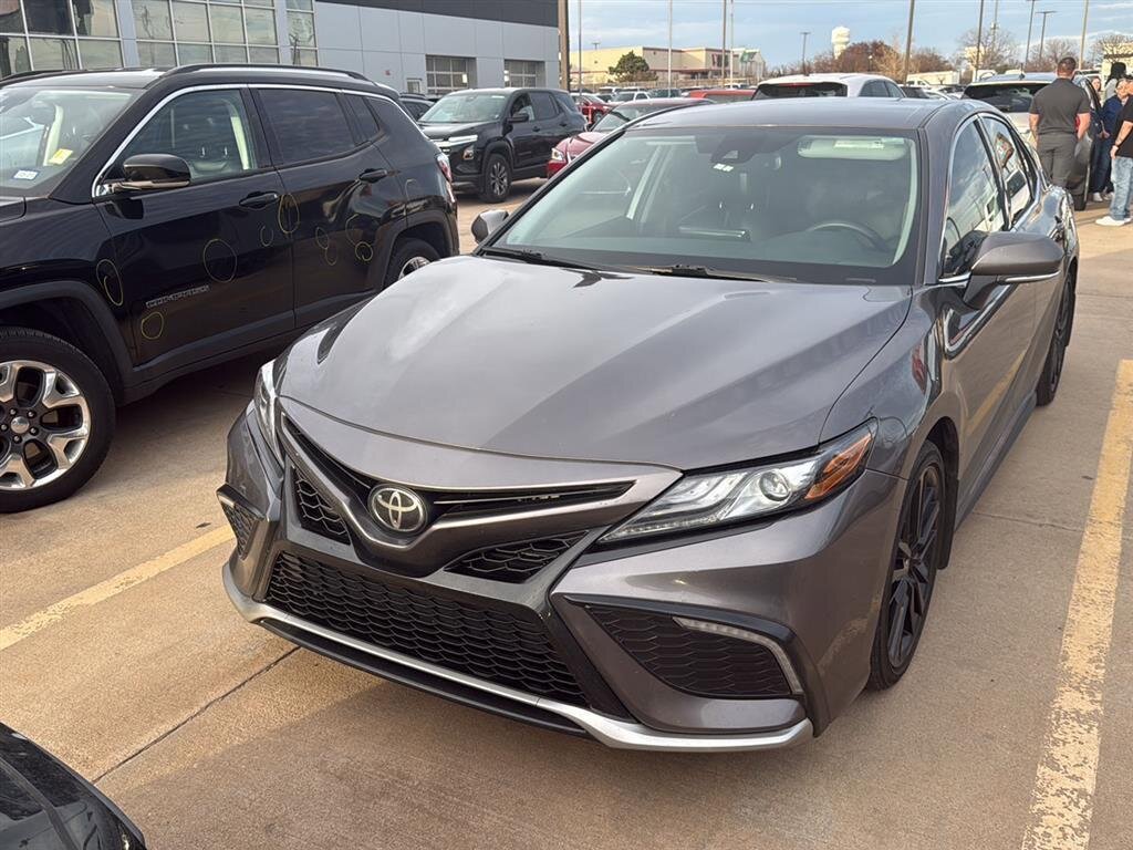 Used 2024 Toyota Camry XSE image 2