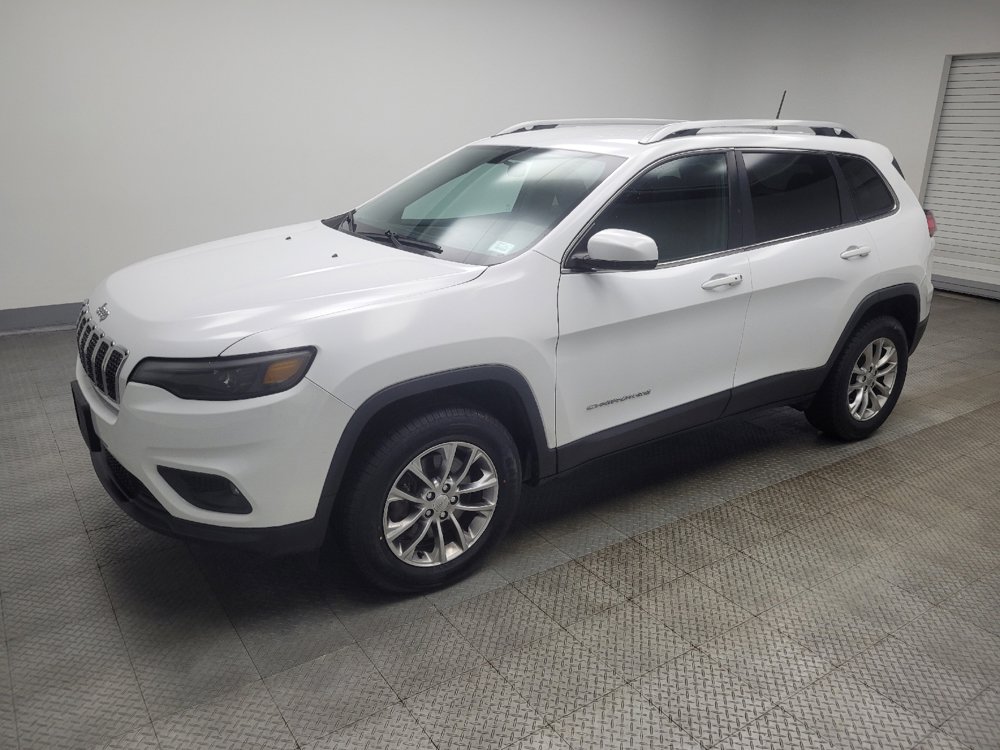 Used 2019 Jeep Cherokee Latitude Plus w/ Cold Weather Group AWD/4WD image 2